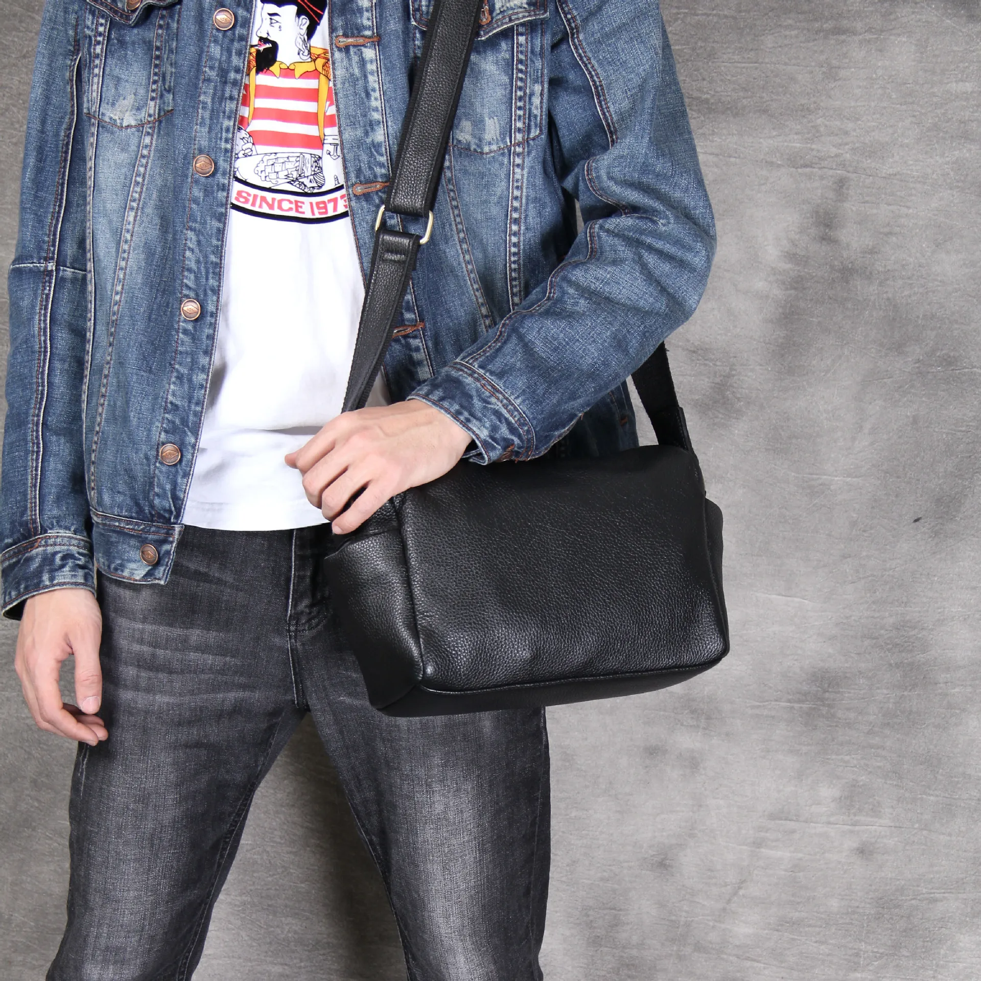 Men Black Shoulder Bag Classic Brand Men Bag Vintage Style Casual Soft