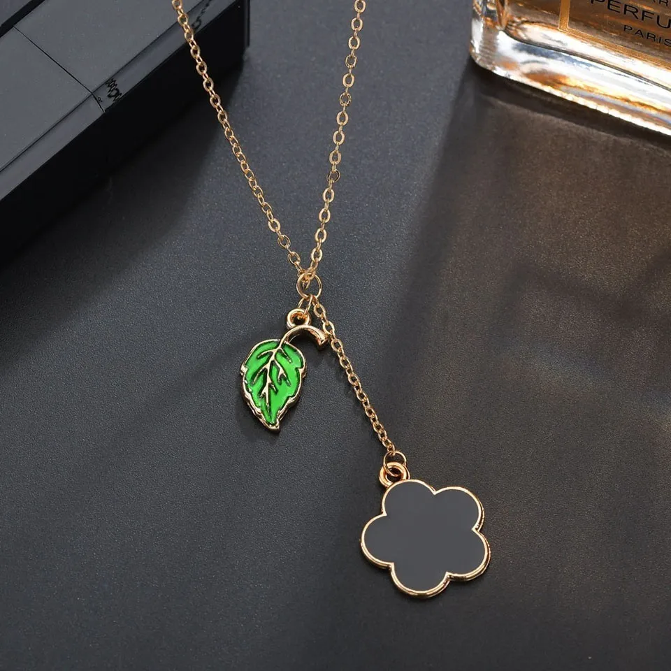 

Minimalism Women Flower Leaves Pendant Necklaces Special Custom Handmade Necklace Great Party Necklaces Fashion Jewelry