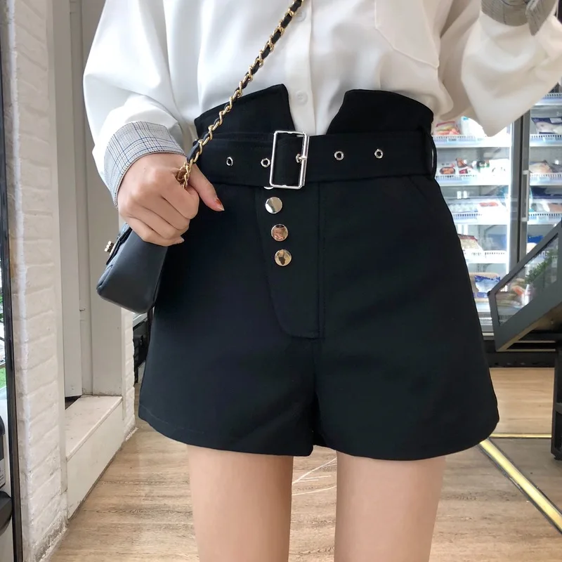 

Women Shorts Plus Size Button Waist Belt Summer 2019 New Sexy Casual Loose Black Shorts Female
