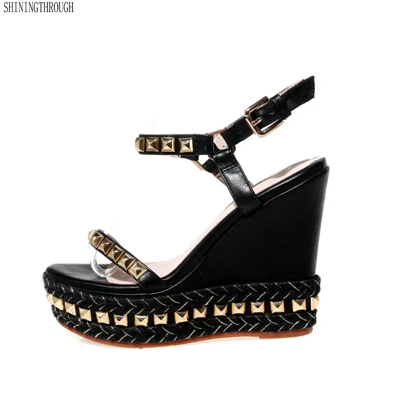 casual rivet sandals