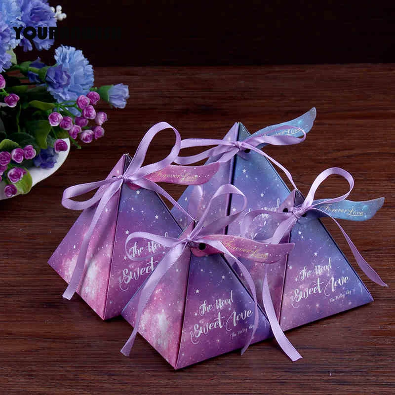 

YOURANWISH 100pcs Blue and purple Starry sky wedding candy boxes favors packaging for guests party decoration supplies Pyramid