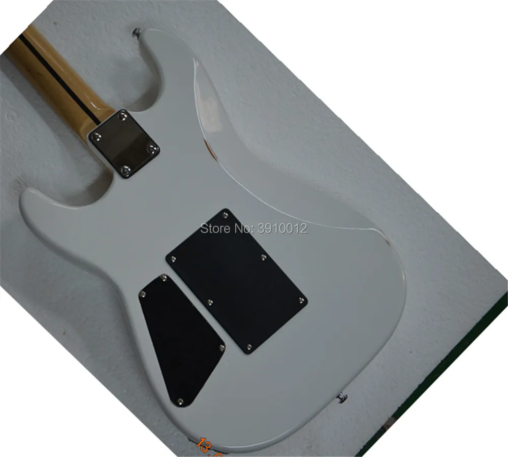 top quality  Charvel Alder San Dimas guitars maple fingerboard  white electric guitar  with floyd rose bridge
