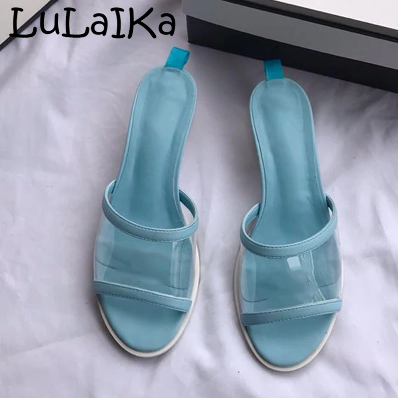 

2019 Woman New Fashion Brand Low Heels Sexy Round Head Beach Jelly Shoes Lady Comfortable Non-slip Indoor Outdoor Slippers