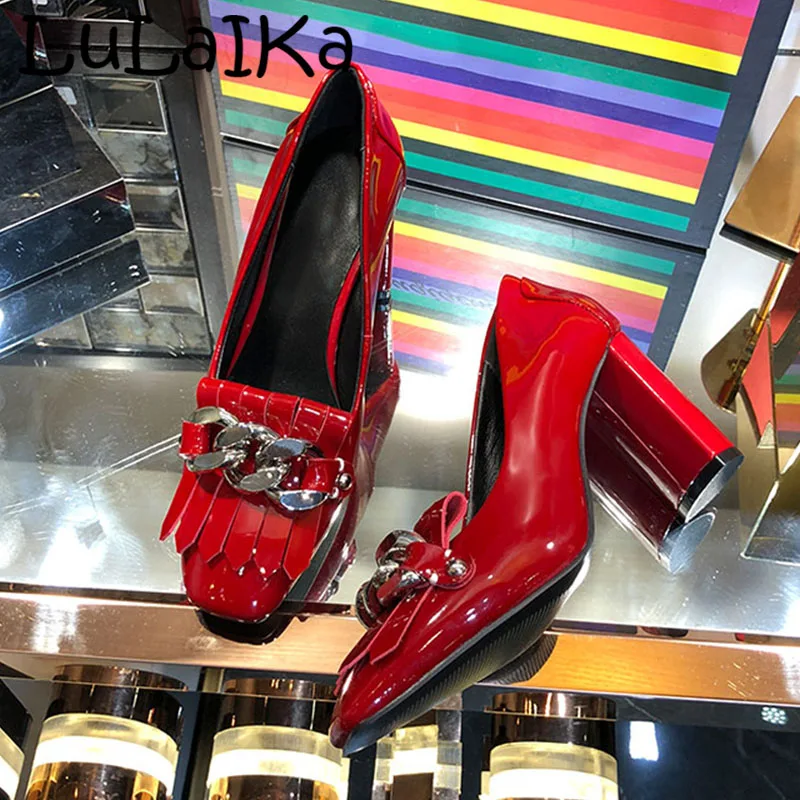 

2018 Winter Brand Leather Ladies Pumps Sexy Round Toe Solid Color Fringe Metal Chain Wedding Party Woman High Heel Shoes 8cm