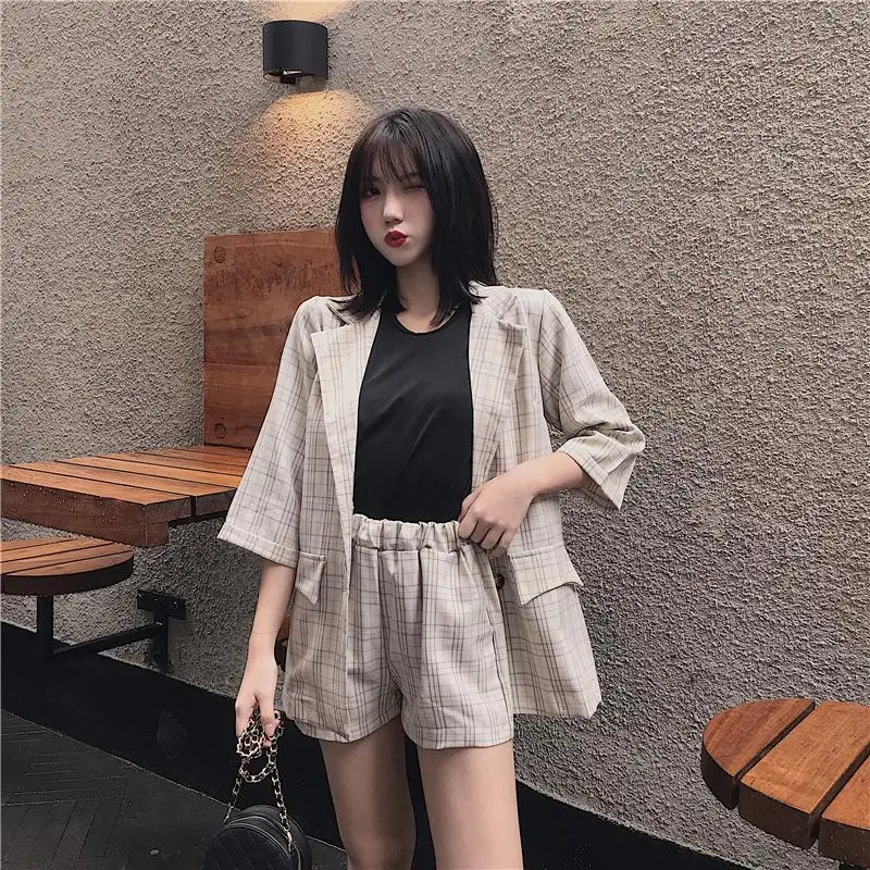 2019 new suit fashion lapel plaid suit jacket + high waist shorts suit