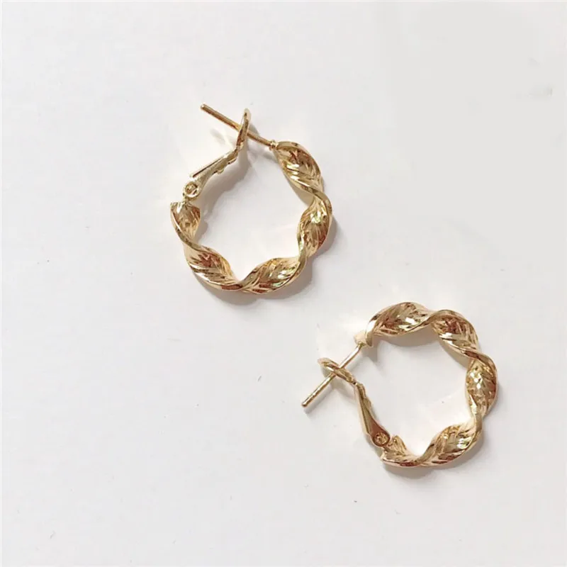 

Top Quality Small Simple Romantic Jewelry Gold Color Round Twist Hoop Earrings For Women Brinco Feminino Gifts
