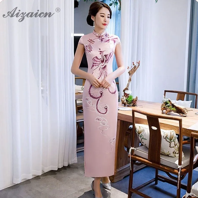 

2019 Spring Silk Long Cheongsam Embroidery Qi Pao Robe Oriental Style Dresses Women Chinese Traditional Dress Qipao Femme