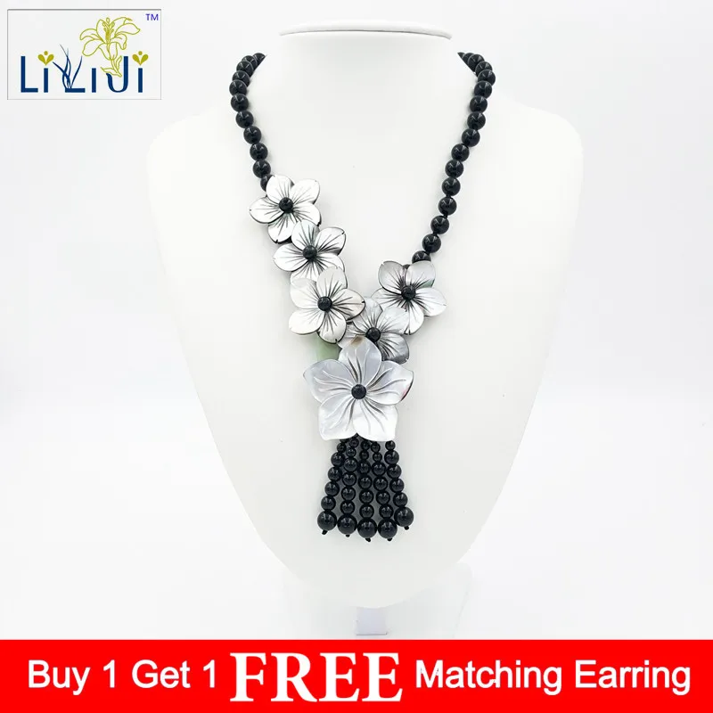 

Lii Ji Black Agate ,Shell Flowers ,Jade Toggle Clasp Necklace Approx 47cm