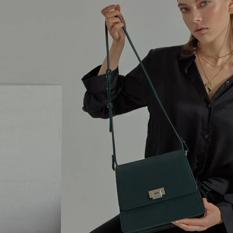 

Super Seabob 2019 New Women Black Fashion Simple Flap Vintage Crossbody Bag Shoulder Bag Party Woman Messenger Bag OE525