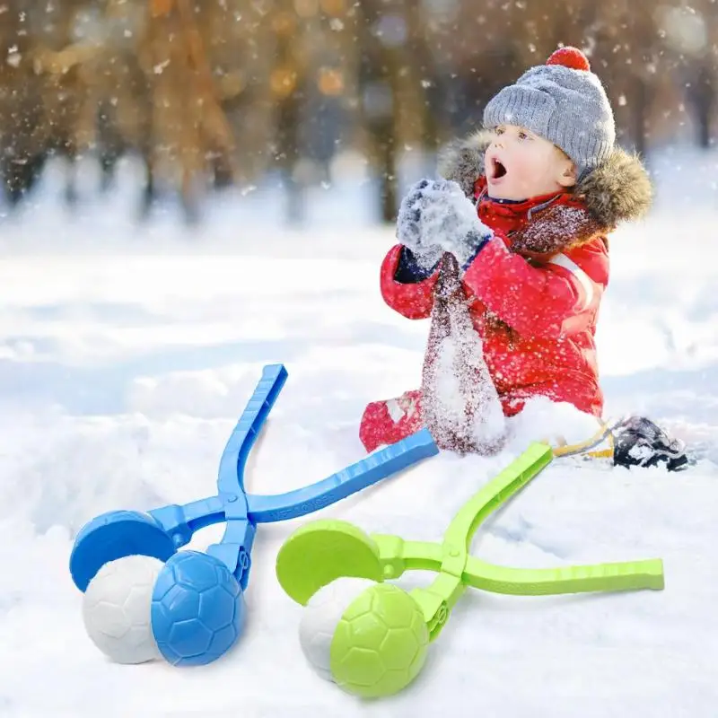 

1pcs 3D Soccer Snowball Maker Mold Kid Winter Outdoor Snow Sand Making Mould Toy Lightweight Compact Snowball Make Toy Outdoor