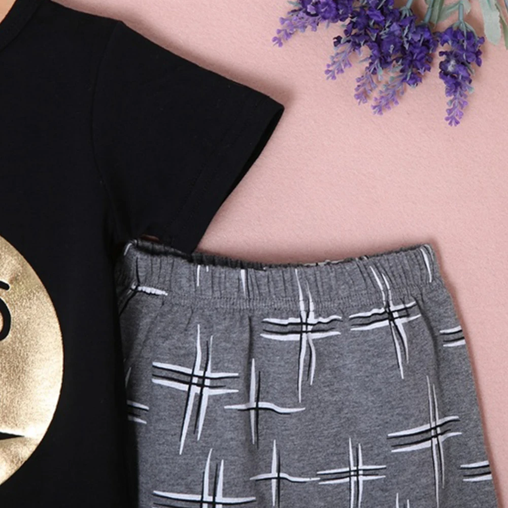 Online Kualitas Baik Yang Baru Lahir Bayi Anak Laki laki Anak Anak Pakaian Kaos Atasan + Celana Pakaian Set Pakaian Bayi 2 Pcs