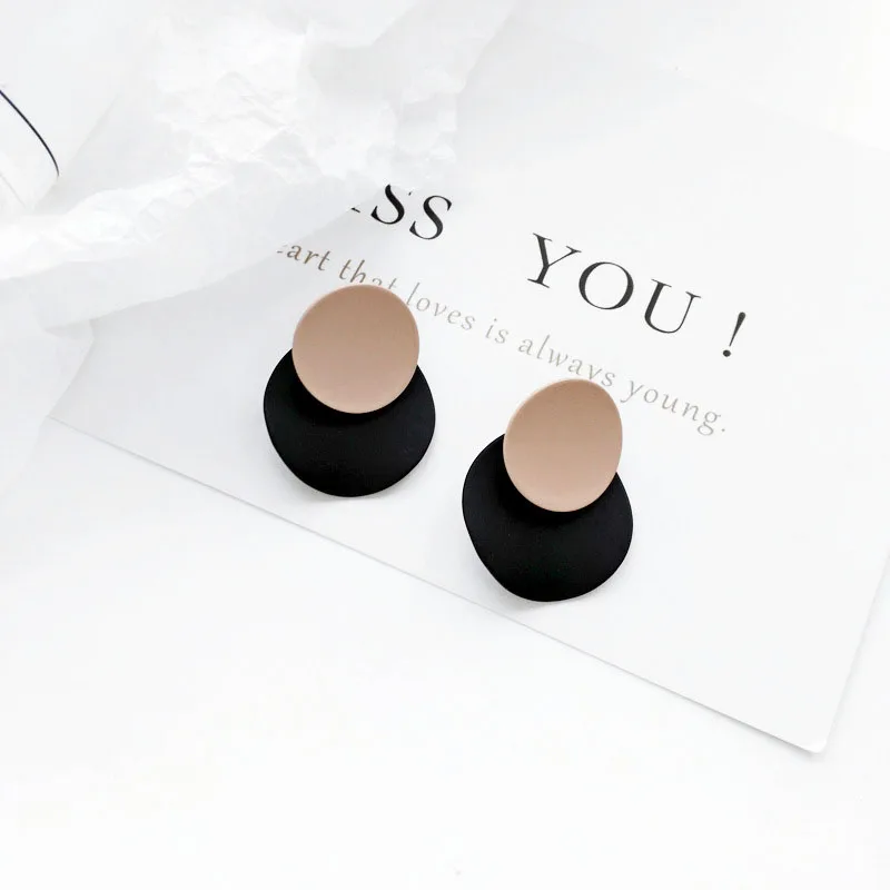 

LNRRABC Irregular Circular Collars Temperament Is Contracted Leopard Print Plush Contrast Color Splice Scrub Drop Earrings
