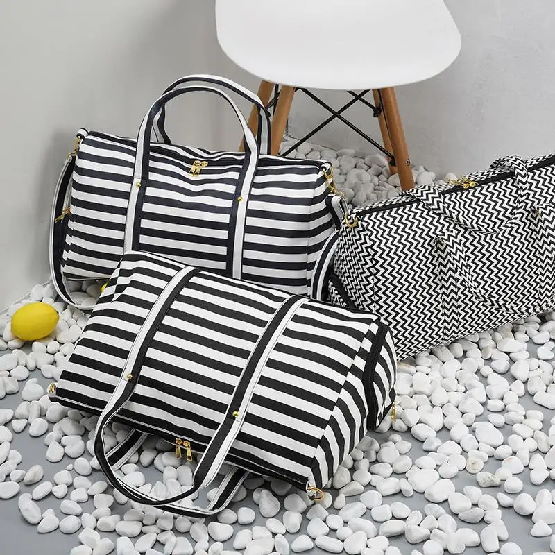

Coofit Casual Stripe Wavy Unisex Handbag Large Capacity PU Leather Crossbody Bag For Women Man Weekend Travel Bag Tote 2018 New