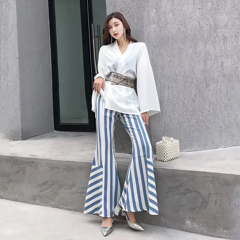 Женские брюки в полоску TWOTWINSTYLE весенние Асимметричные Длинные клеш с высокой