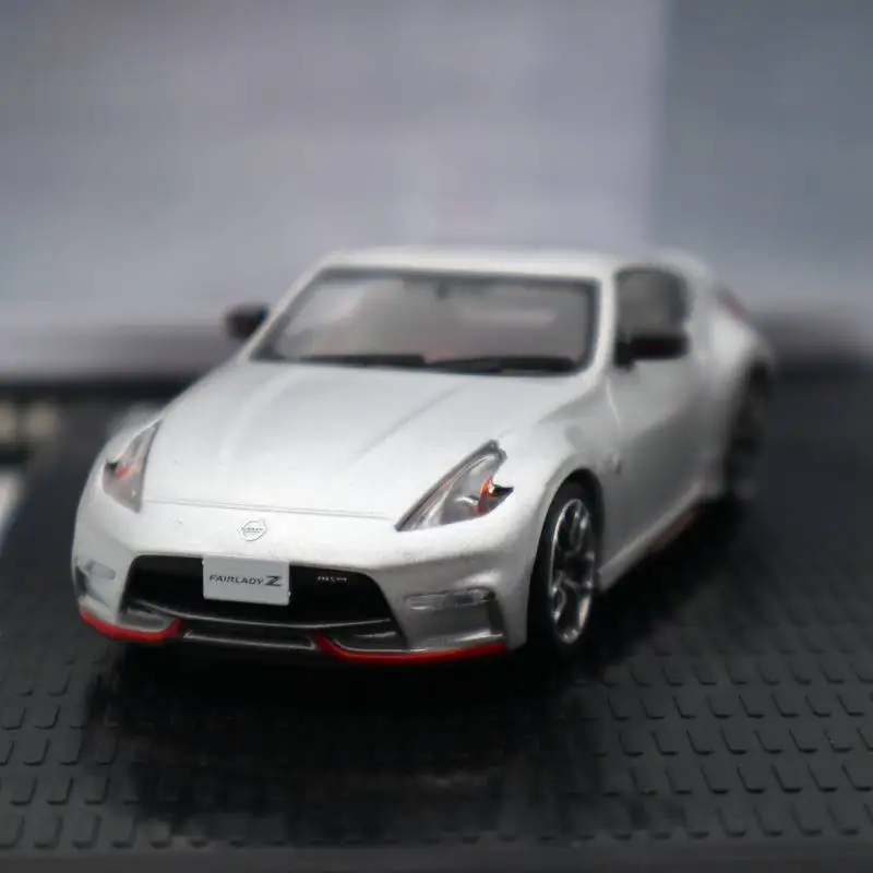 1:43 Kyosho FAIRLADY Z Z34 литая под давлением модель игрушки автомобиль серебро Ограниченная серия Коллекция