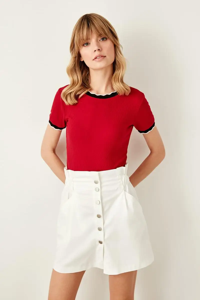Trendyol Красная Трикотажная блузка в рубчик TWOSS19FV0086 |