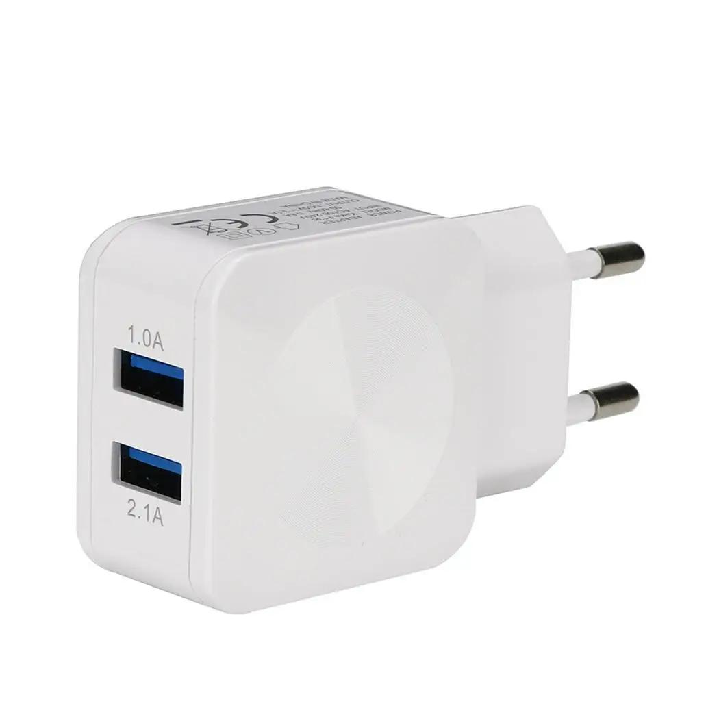 Универсальное зарядное устройство с двумя USB зарядными головками для смартфона