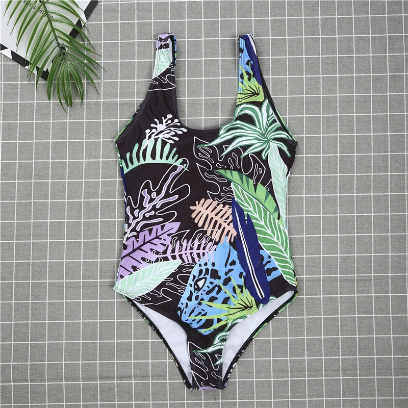 

Family Swimwear Men Womens Kids One Piece Swimsuit Swimwear Monokini Bathing Suit Matching Swimsuit Beachwear Swimming Trunks
