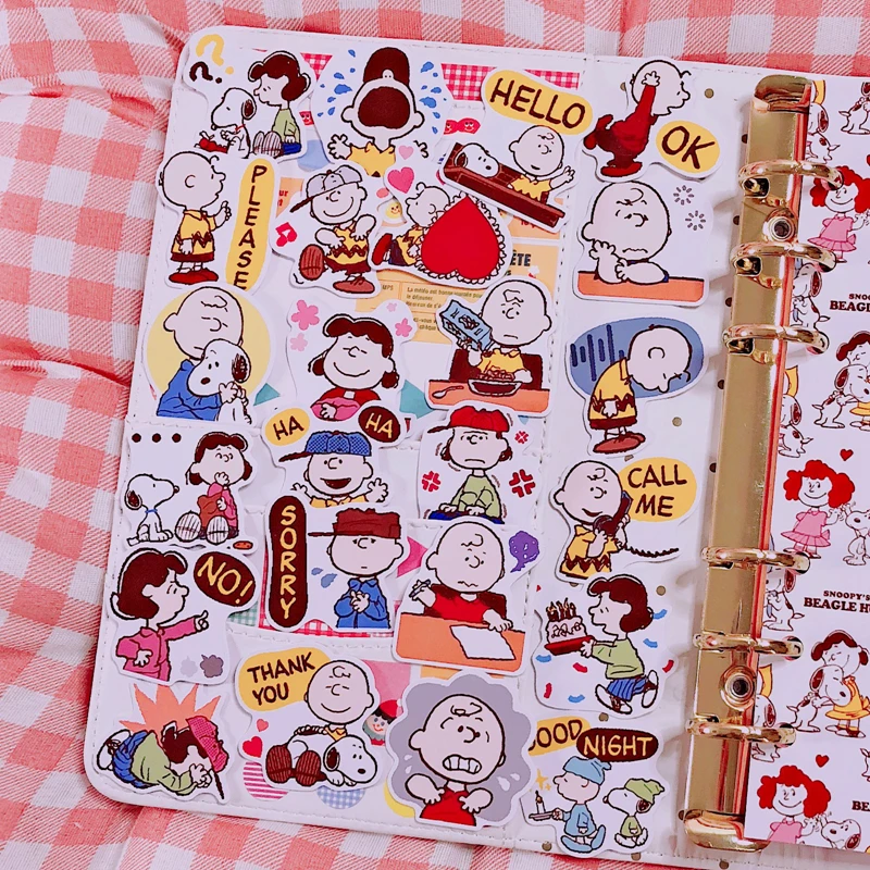 24pcs / Packs Cute Cartoon Snoopy Character Cute Sticker Diary Album Mobile Phone Account Book Diy Decorative Stickers Package