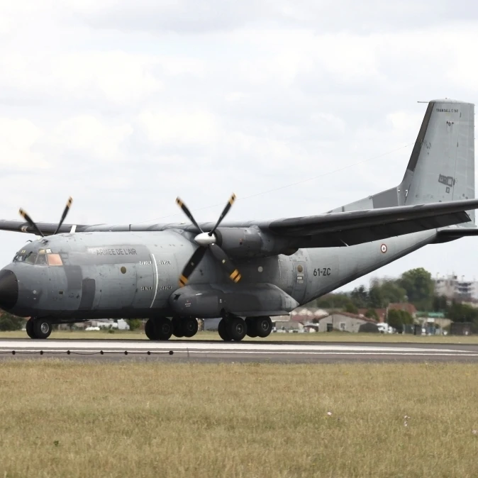 A Transall C-160R французского воздуха ВВС постер печати (17x11) | Дом и сад