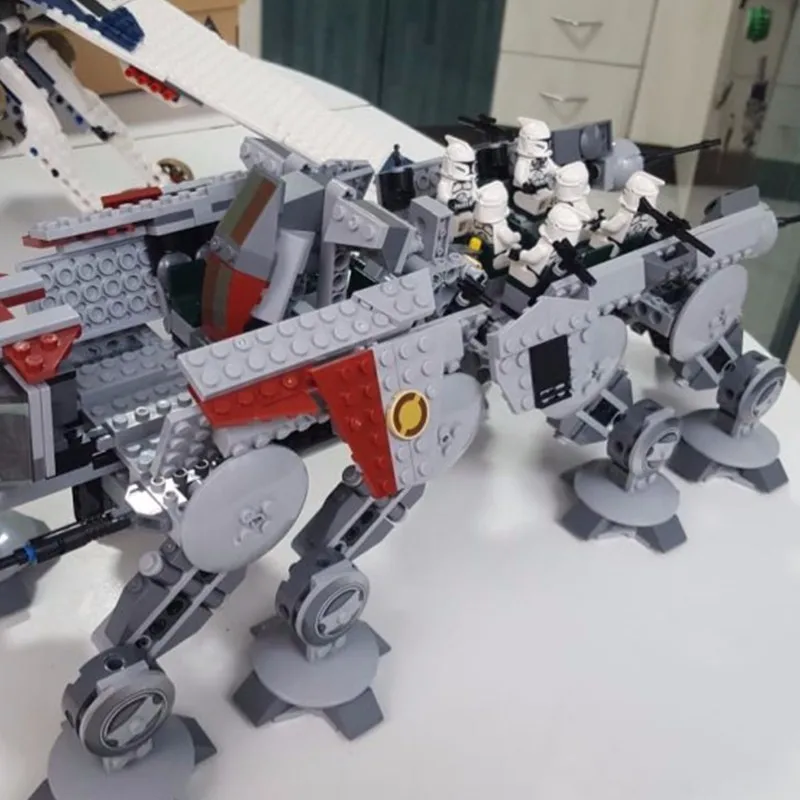 

Lepin 05053 Star Republic Air Speculation Assembling Spelling Insert Building Blocks Alpinia Oxyphylla Small Grain Toys 1788pcs