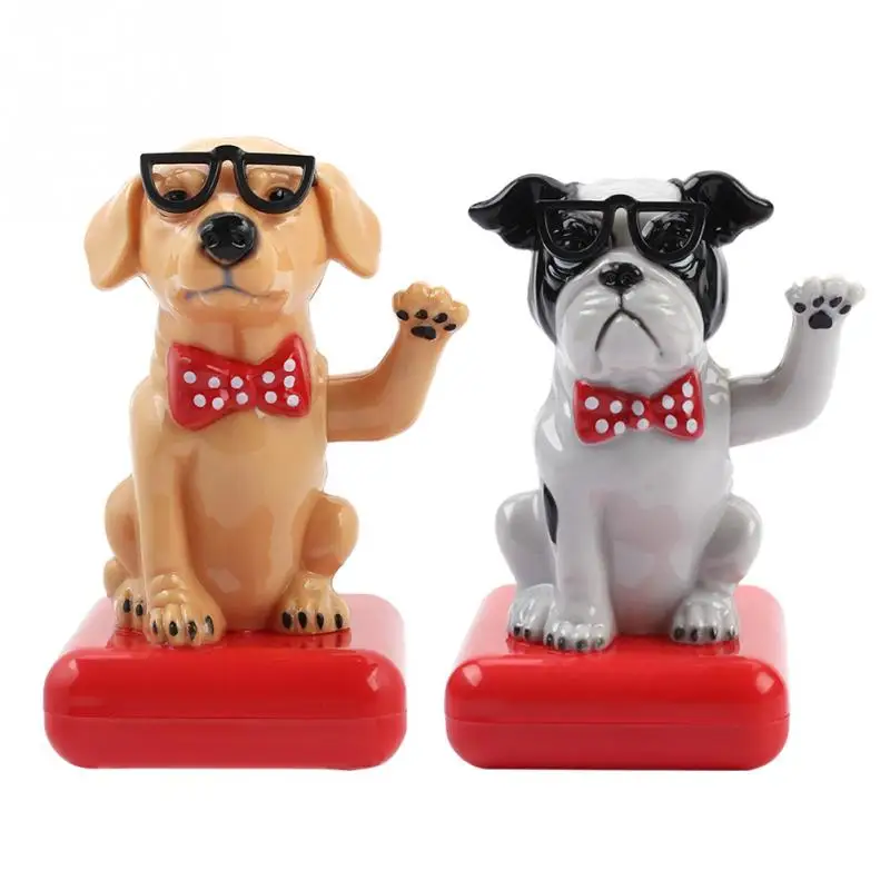 

Quality material funny and interesting Lucky Dog powered by solar energy Shaking Hands Lucky Dog Home&Car Decor