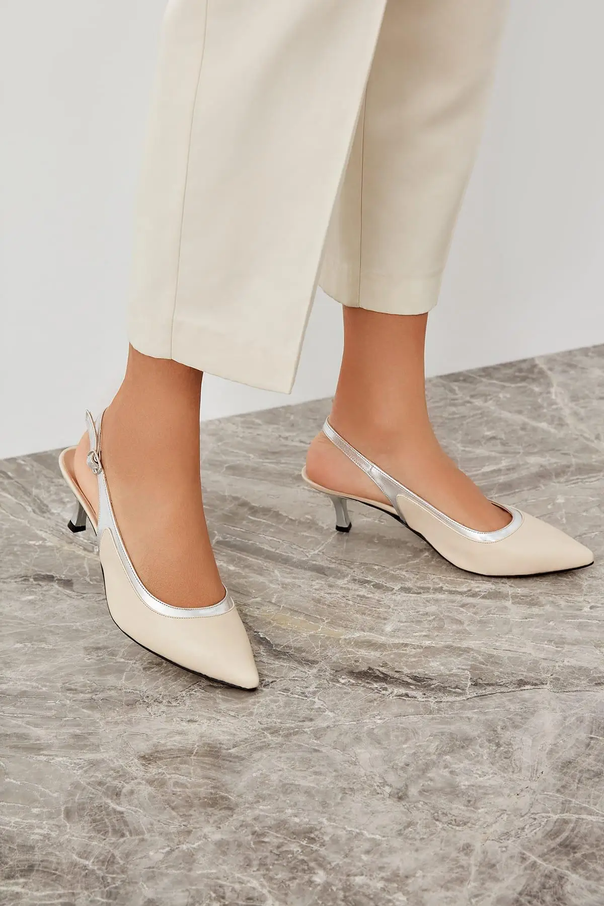 

Trendyol Beige Women 'S Heels Shoes TAKSS19GA0006