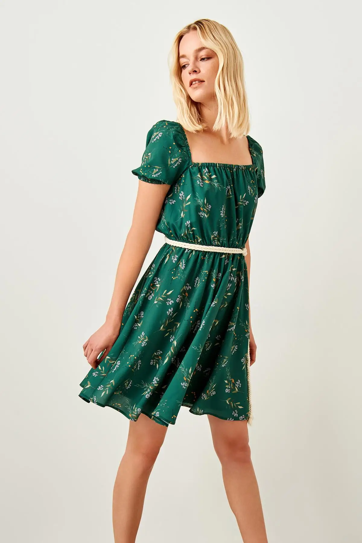 

Trendyol Green Patterned Dress TWOSS19DU0092