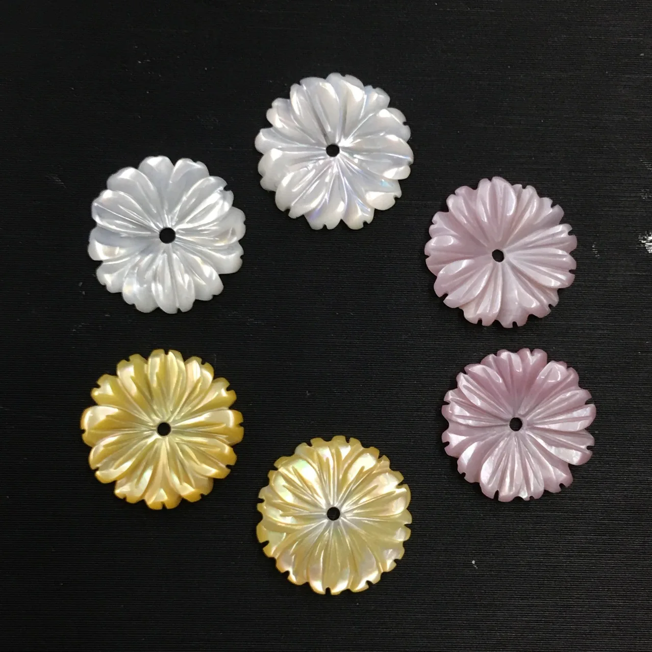 

10pcs White powder yellow chrysanthemum multilateral shell carved for diy earrings pendant brooch piece jewelry 10-12mm