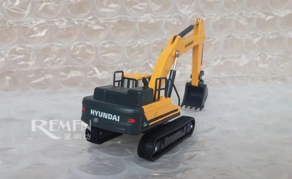 1/87 HYUNDAI HX520L литой экскаватор модель игрушки NIB