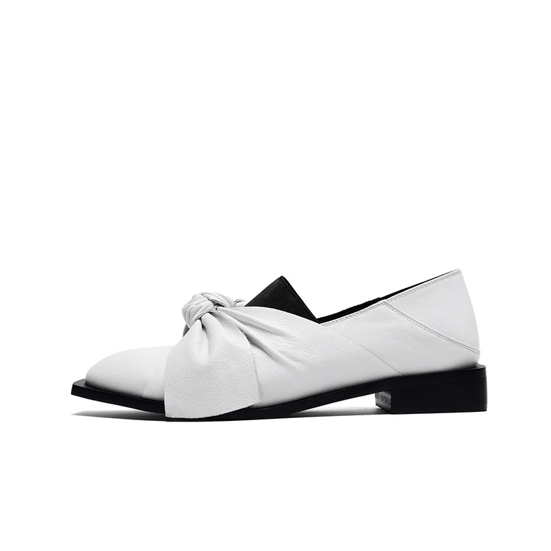 

Carole Levy 2019 Spring and Autumn New Flat Shoes Square Head PU Women's Shoes Solid Color Bow Simple Large Size Flat Shoes