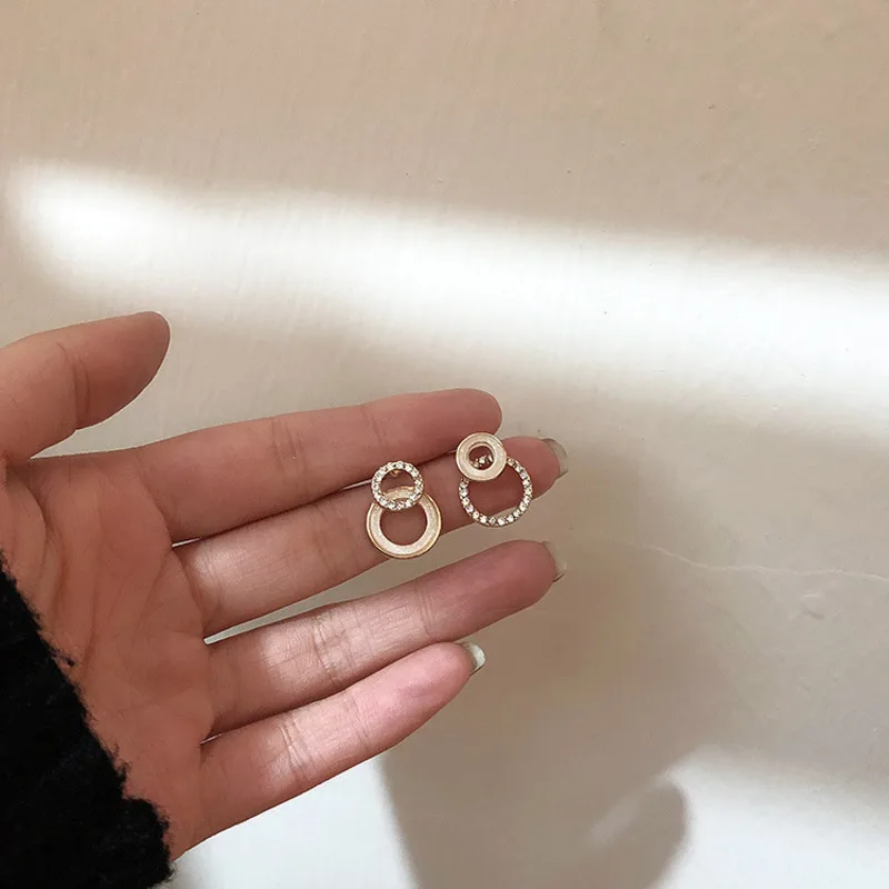 

2019 Korea Double Round Metal Geometry Earrings Temperament Inlaid Crystal Simple Wild Fashion Classic Girl Party Ladies Earring