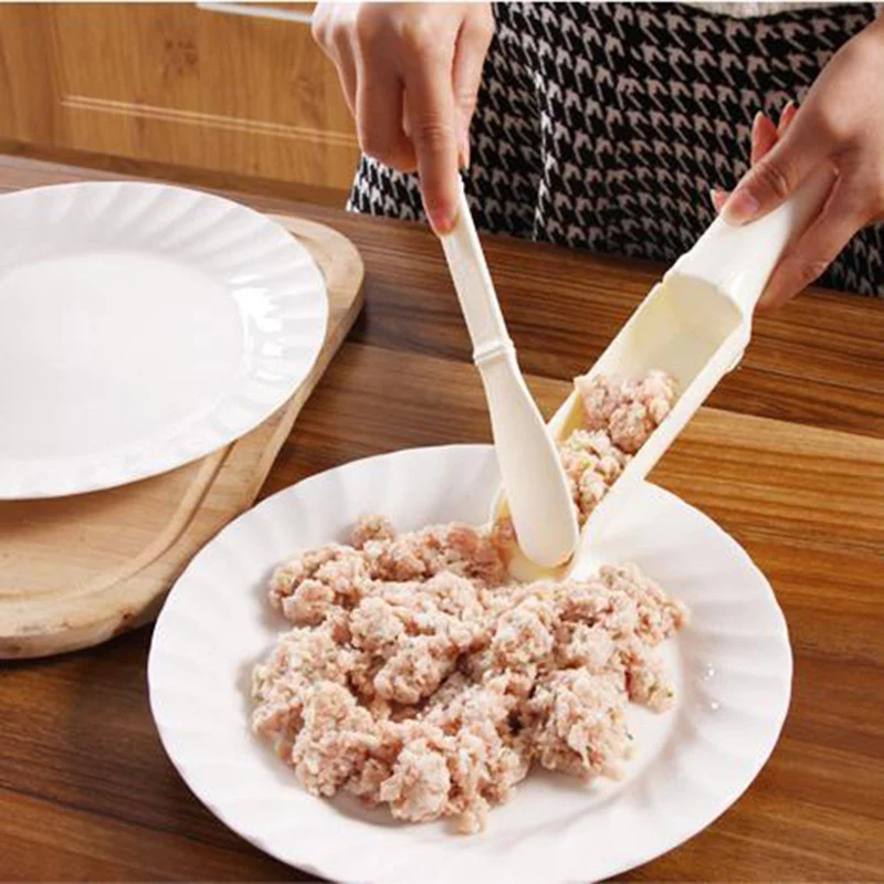 

2Pcs/Set DIY Convenient Meatball Maker Useful Pattie Fish Beaf Meat Balls Burger Sets Kitchen Cooking Tools Gadgets Accessories