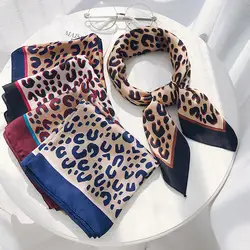 Лидер продаж леопардовым принтом квадратный шелковый шарф полотенца Корея Дикий небольшой decorat шарф весна и осень для женщин