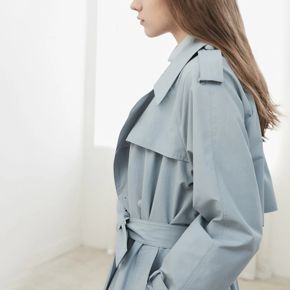 Ceny HDY Haoduoyi kobiety dorywczo jednolity kolor podwójne piersi znosić skrzydła płaszcz biurowy Chic epolet projekt długi płaszcz jesień