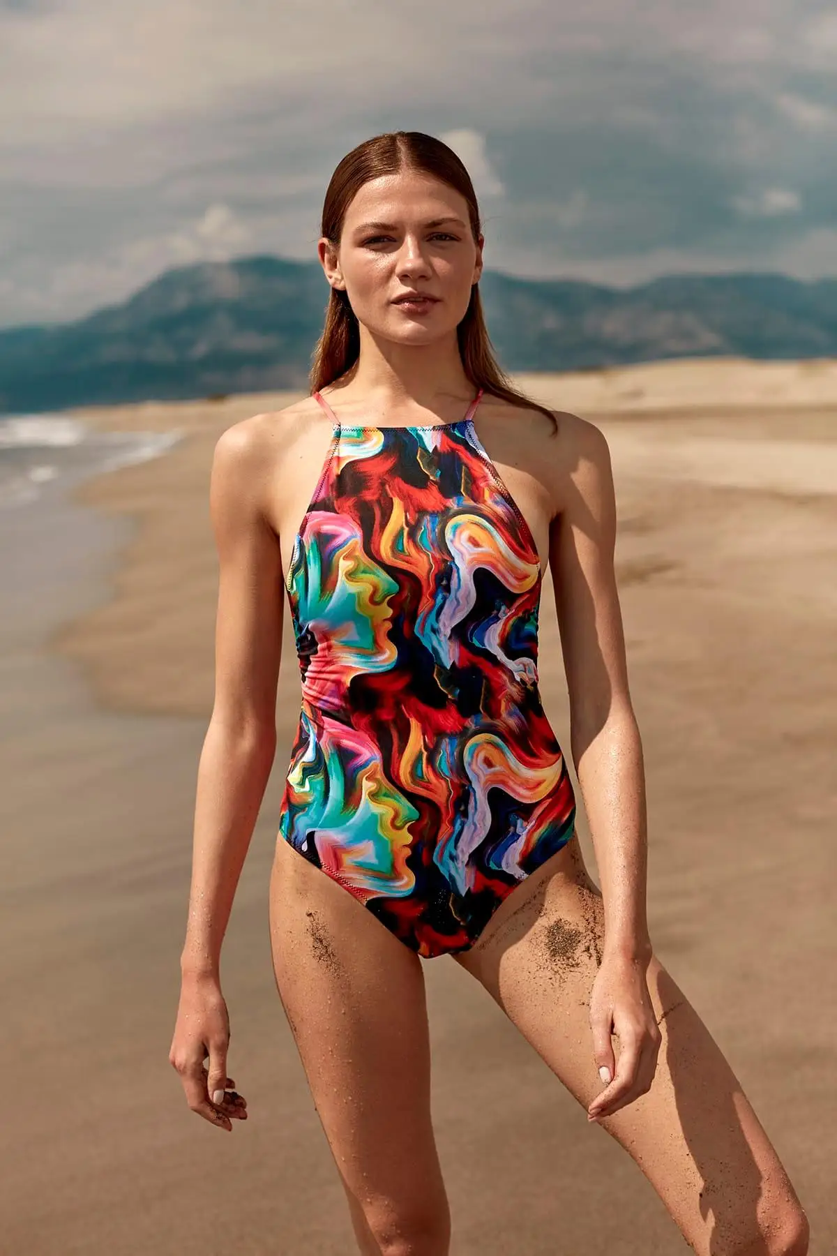 

Trendyol Patterned Back Lacing Detailed Swimsuit TBESS19CH0018