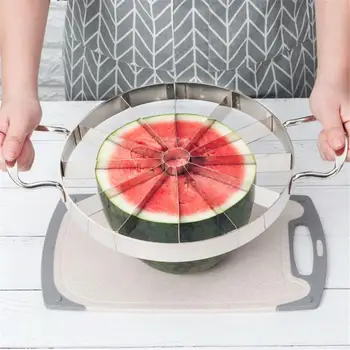 

Kitchen Practical Tools Creative Watermelon Slicer Melon Cutter Knife 420 Stainless Steel Fruit Cutting Slicer
