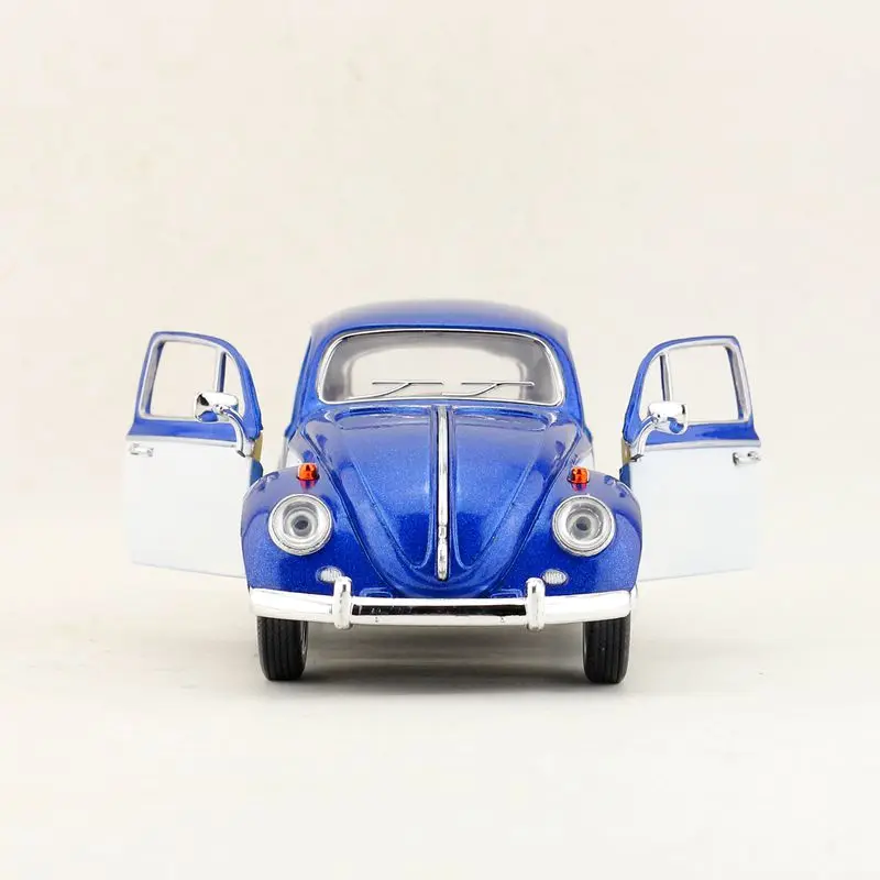 Литая металлическая модель KINSMART/масштаб 1:24/1967 Volkswagen Классический Жук