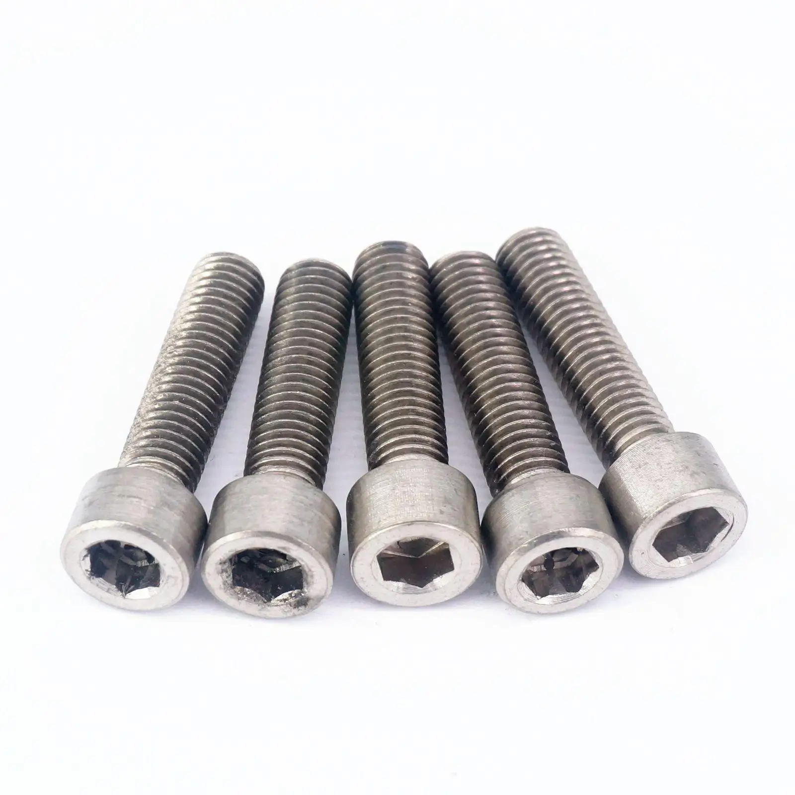 

LOT 5 M10 Pitch 1.5mm Length 40mm TA2 GR2 Titanium Hex Socket Head Cap Screw Bolts Anti Acid Corrosion DIN 912