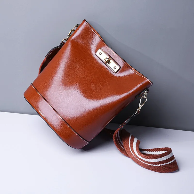

Kajie Luxury Women Genuine Leather Bucket Bags Designer Small Tote Handbag 2019 Vintage Oil Wax Ladies Shoulder Crossbody Bags