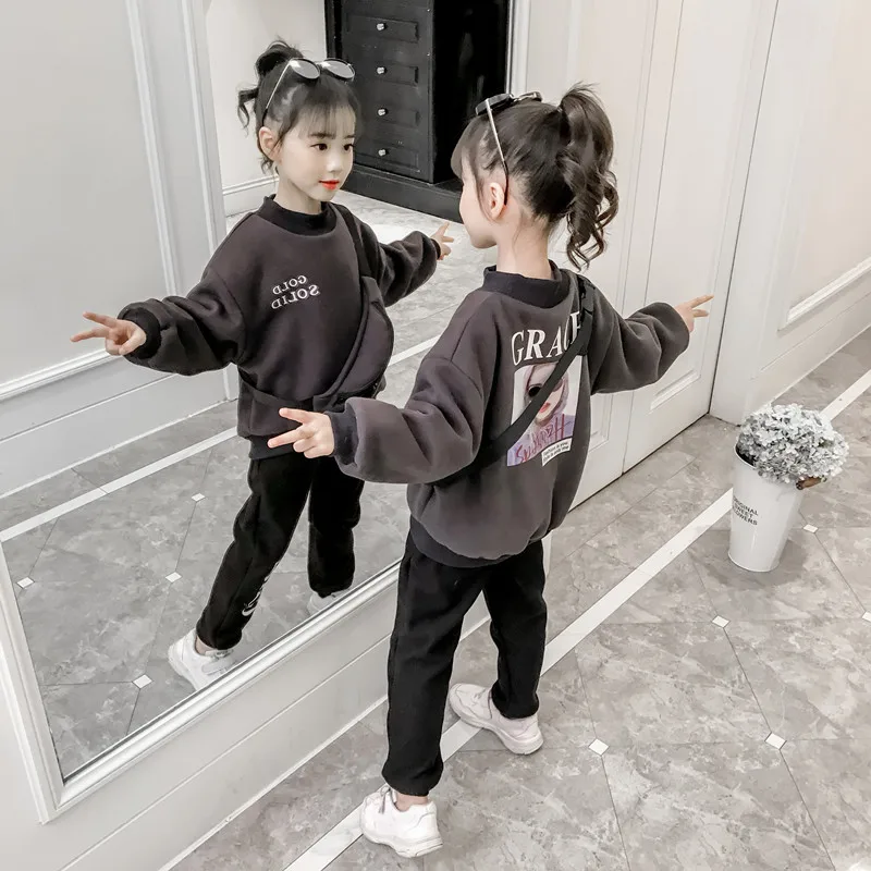 

Girls And rong tao zhuang 2018 New Style Korean-Style Winter Fashionable Gold Velvet Thick Sweater Two-Piece Set