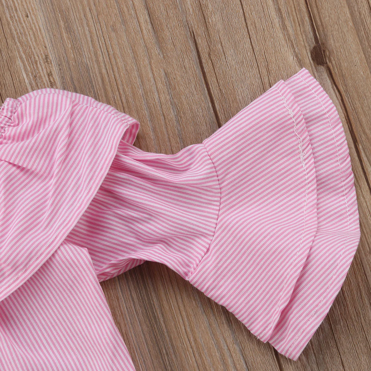 Комплект одежды из 2 предметов для новорожденных девочек; розовый комбинезон с открытыми плечами+ белые рваные джинсы; комплект со штанами