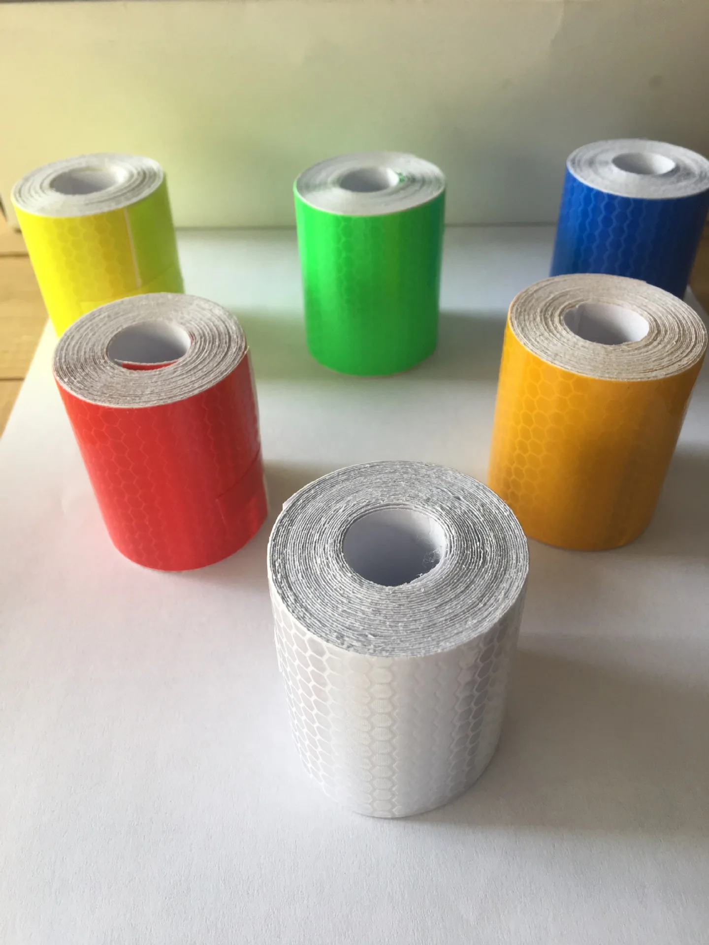 

Explosive 5cm*3m reflective striped crystal honeycomb traffic safety warning reflective PVC self-adhesive tape