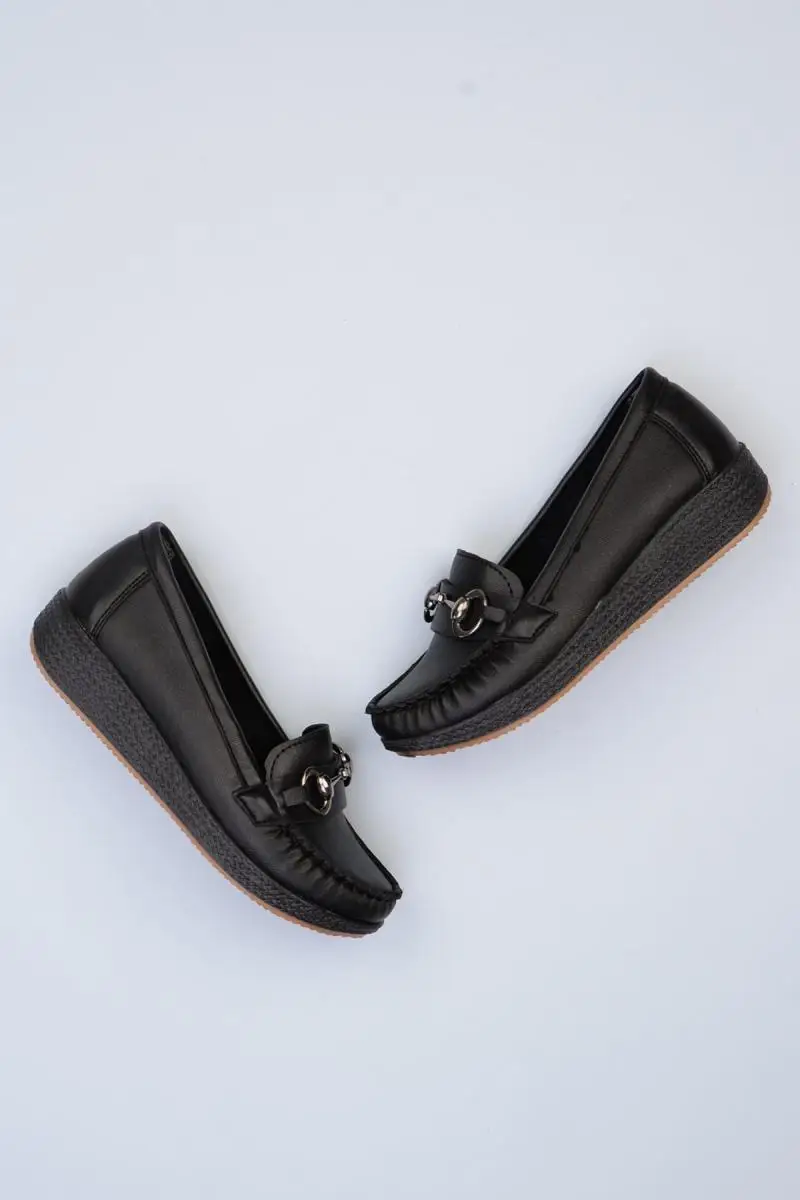 

Bambi Black Women Loafer Shoes F0331130009