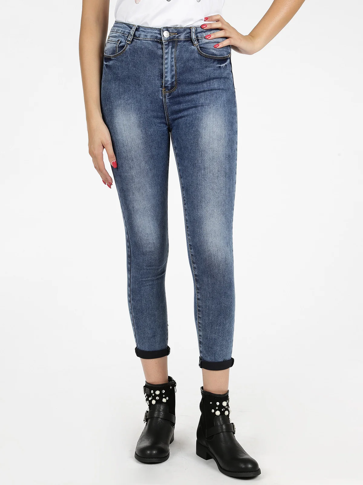 Woman three quarter skinny fashion casual trousersin Jeans from Women