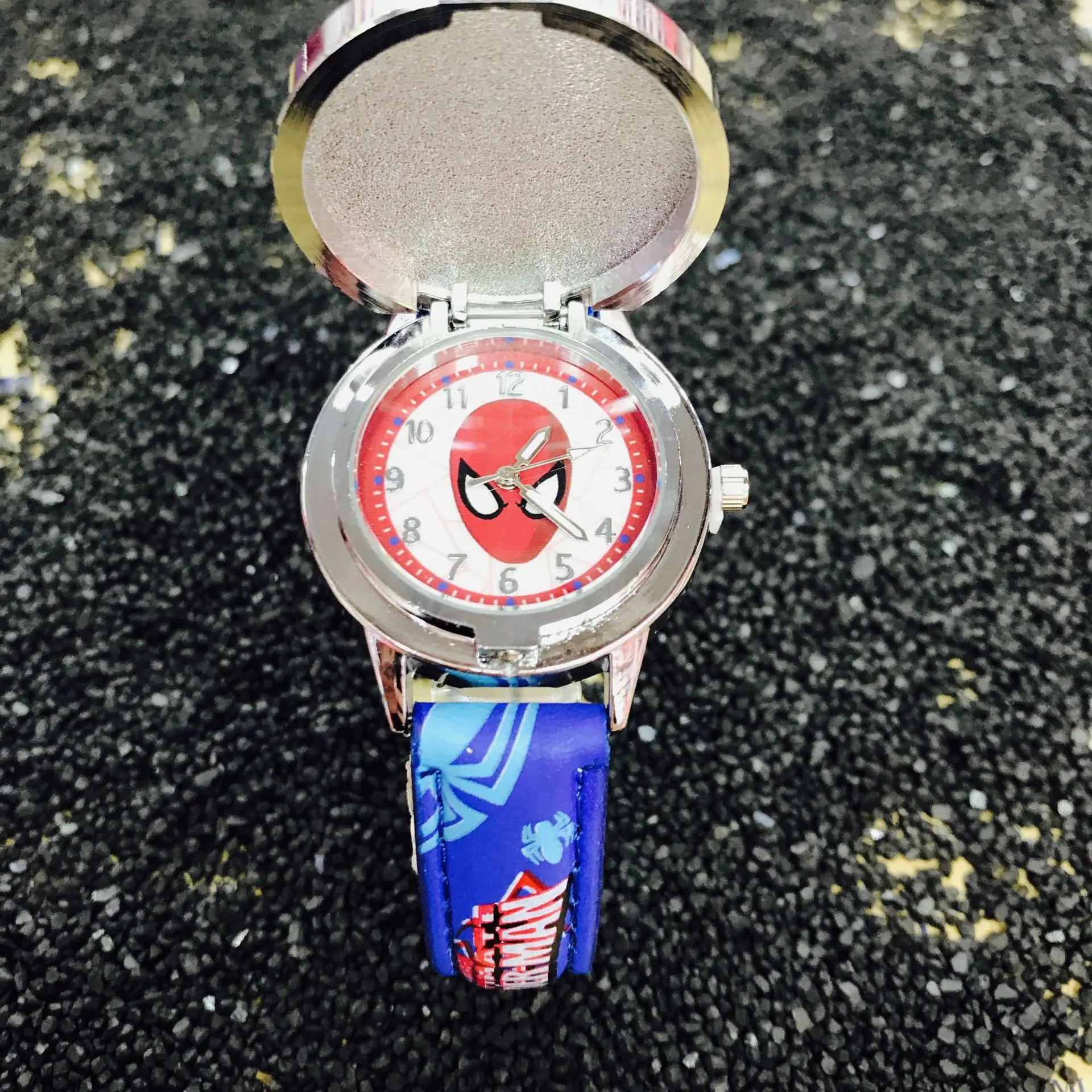 Spiderman Watches Boys Avenger Alliance Animation Cartoon Captain America Children Watch Leather Students Iron man Clock 5