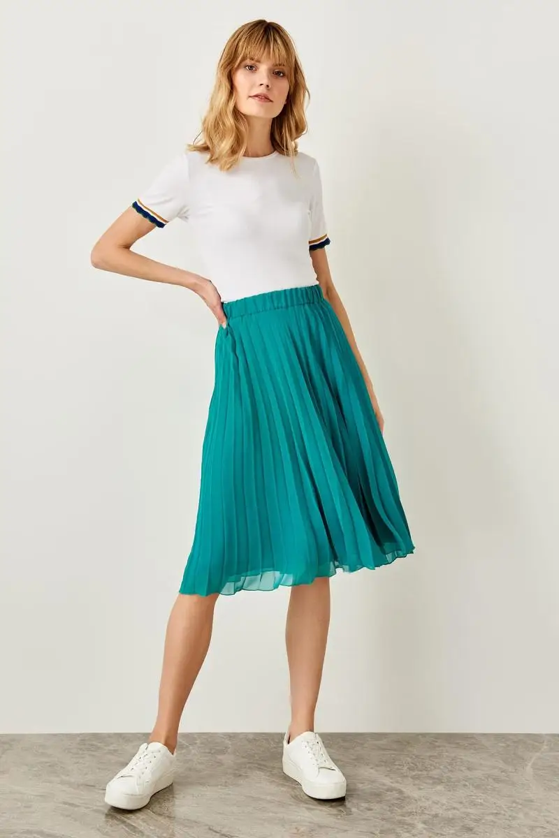 uniqlo green pleated skirt