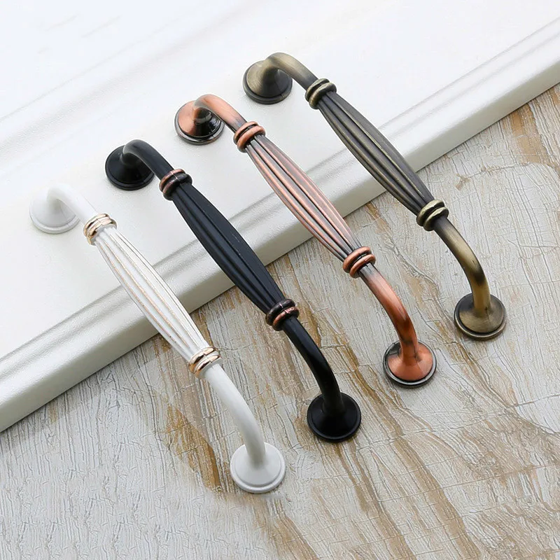 

Cabinet Handles And Knob Rome Column Antique Simple Furniture Drawer Knobs For Kitchen And Cabinet Door Pulls Bronze 96mm/128mm