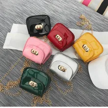 Модные сумки-мессенджеры новые летние для маленьких девочек брендовые дизайнерские желе сумки на плечо детская Мини Милая цепочка седельная сумка