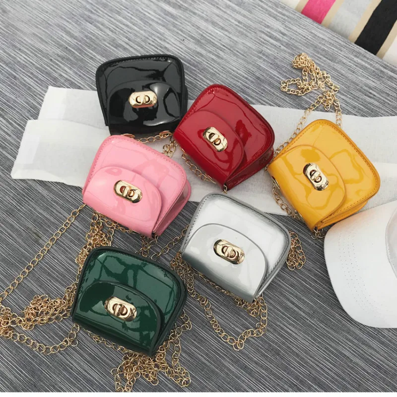 

Fashion Messenger Bags 2019 Summer New for Baby Girls Brand Designer Jelly Shoulder Bags Children Mini Cute Chain Saddle Bag